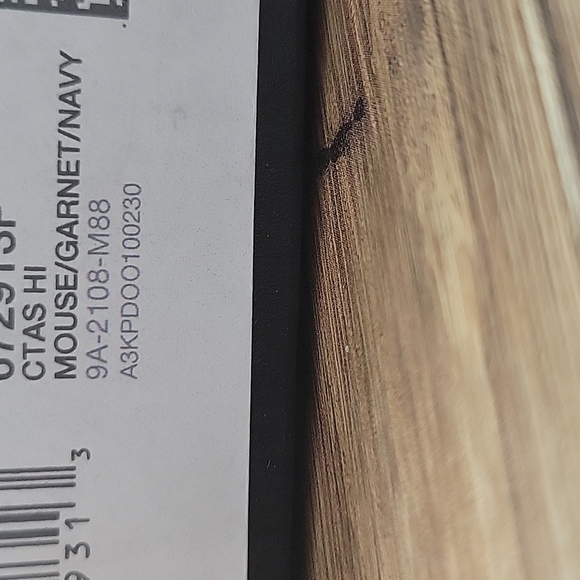 Converse High Top Brand new size junior 6=size women's 8. - Picture 13 of 13